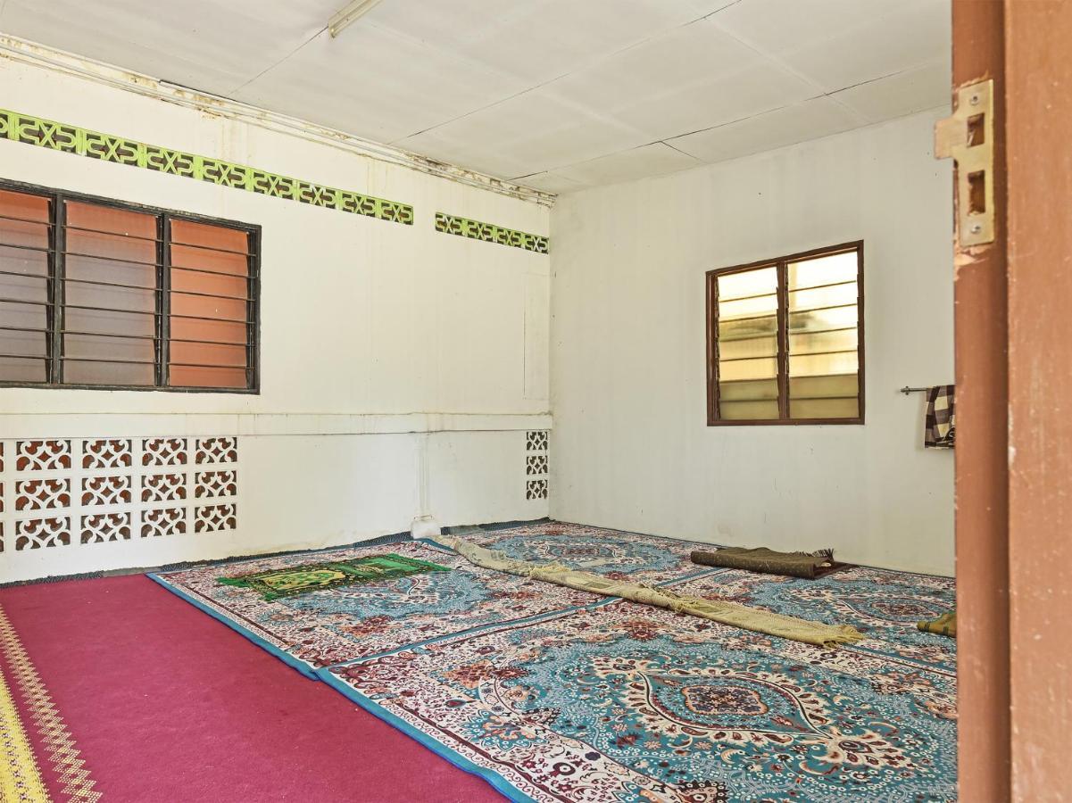 Oyo 90454 Haza Harmoni Guesthouse Kota Bharu Zewnętrze zdjęcie