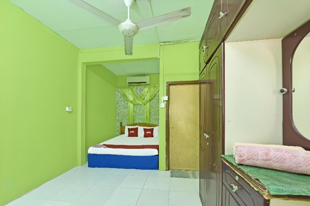 Oyo 90454 Haza Harmoni Guesthouse Kota Bharu Zewnętrze zdjęcie